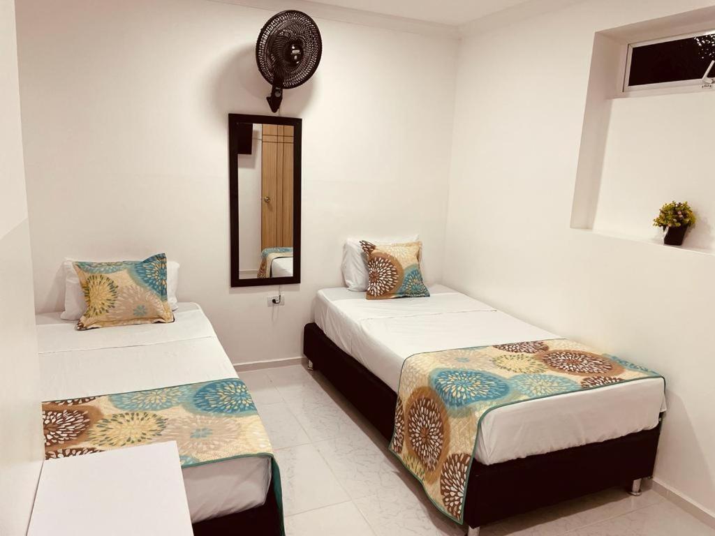 Hotel Eterna Primavera Medellín Zewnętrze zdjęcie