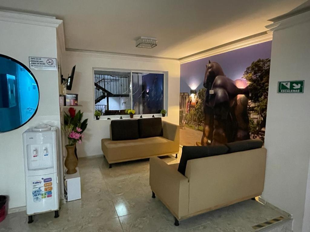 Hotel Eterna Primavera Medellín Zewnętrze zdjęcie