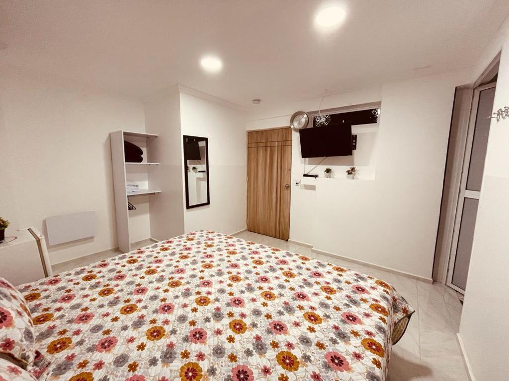Hotel Eterna Primavera Medellín Zewnętrze zdjęcie