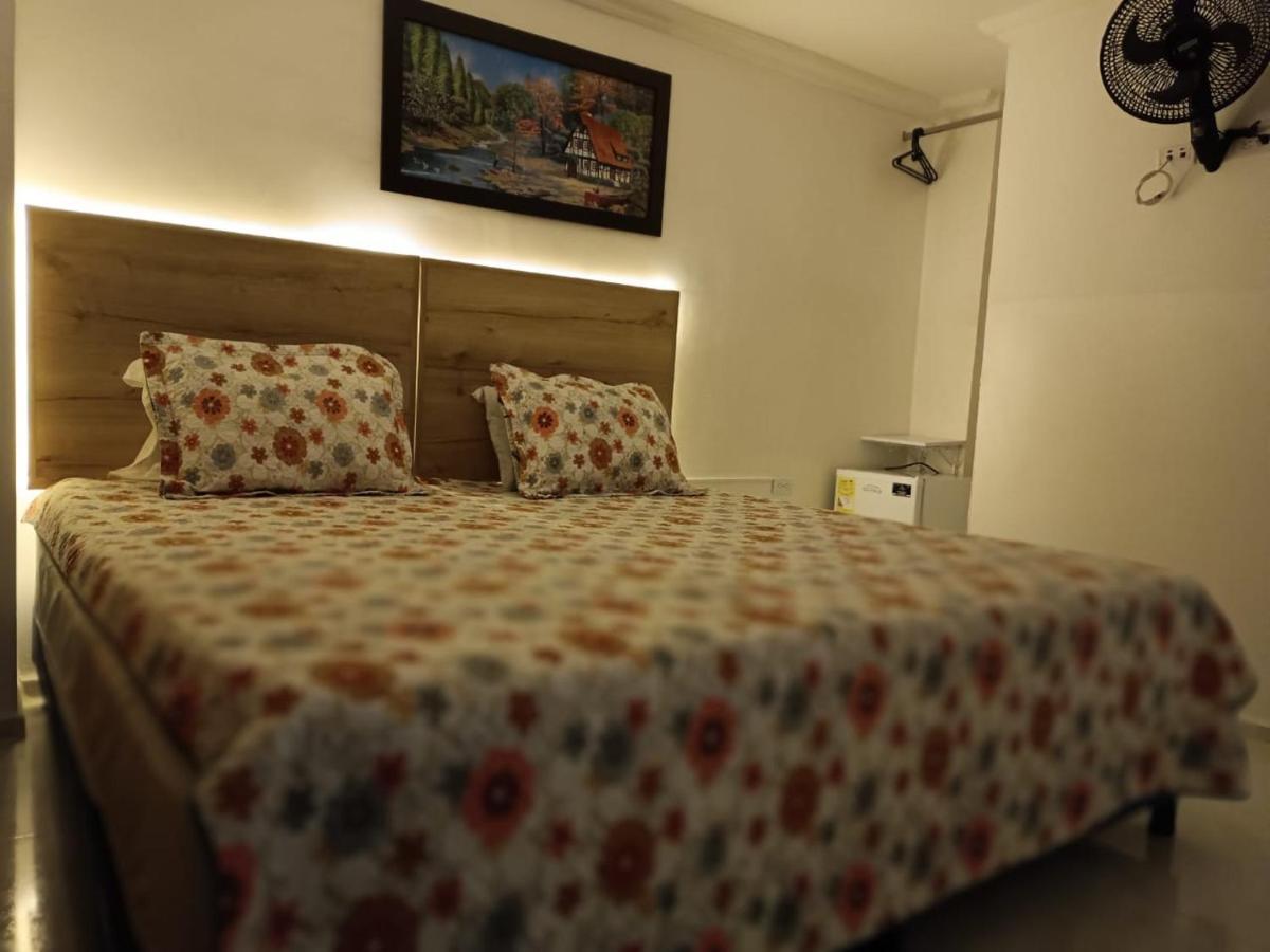 Hotel Eterna Primavera Medellín Zewnętrze zdjęcie