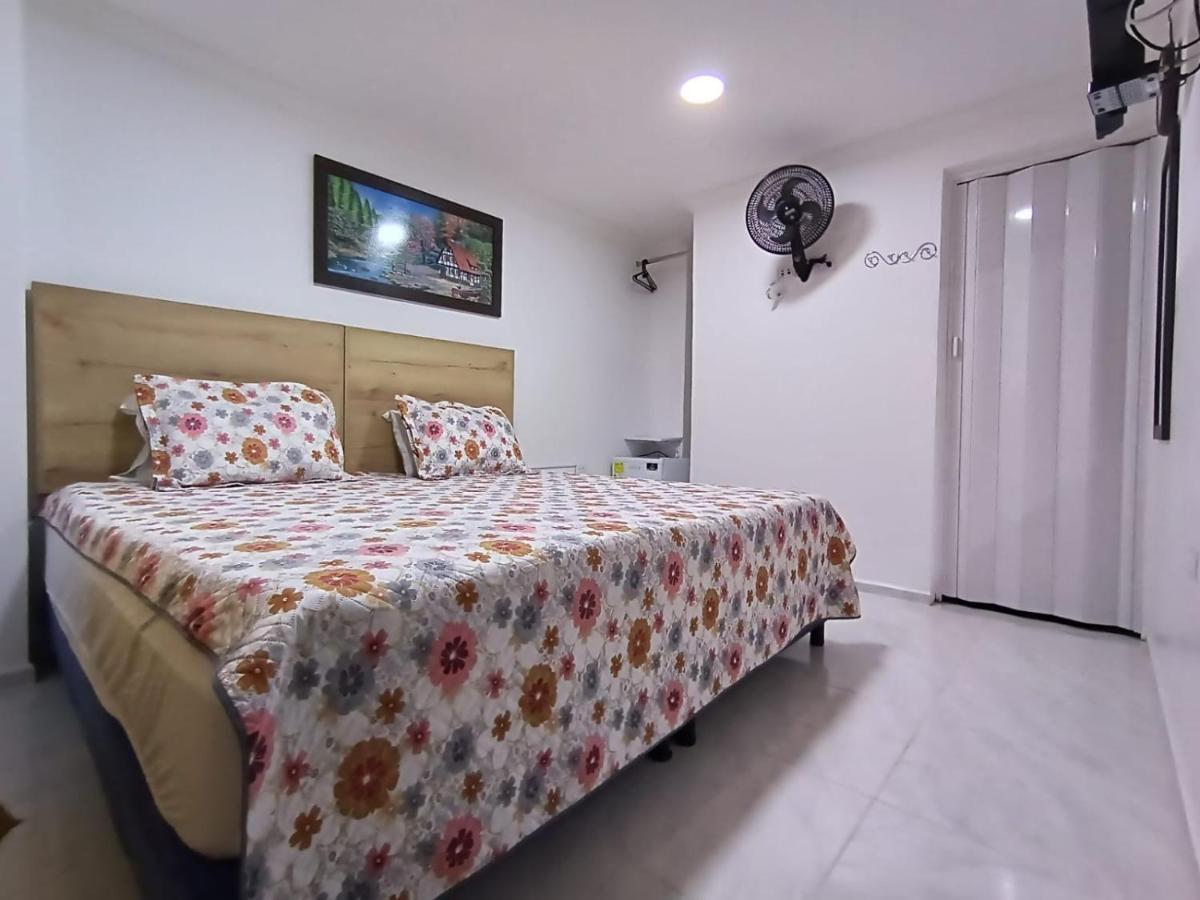 Hotel Eterna Primavera Medellín Zewnętrze zdjęcie